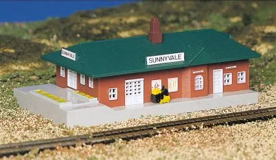 Bachmann 45908 N Scale Built Up Passenger Station