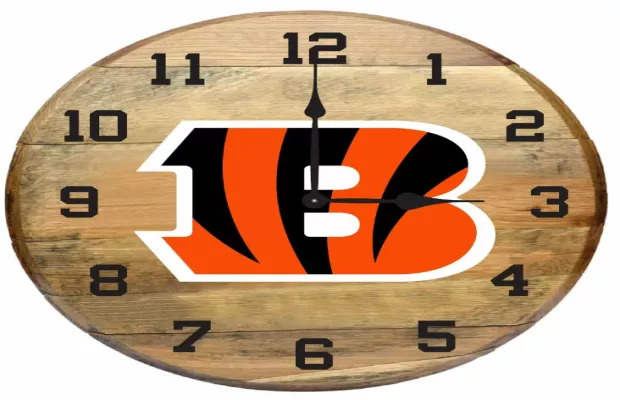Cincinnati Bengals Oak Barrel Clock For Sale – Game Room Gorilla