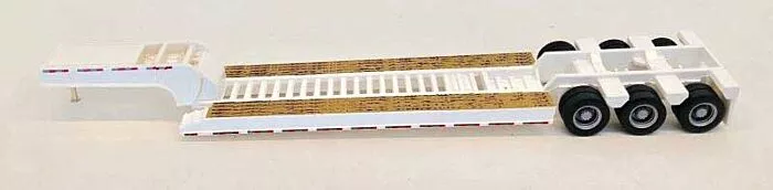 Herpa 5489 HO Scale 3 Axle Lowboy Flatbed Trailer (Colors Vary)