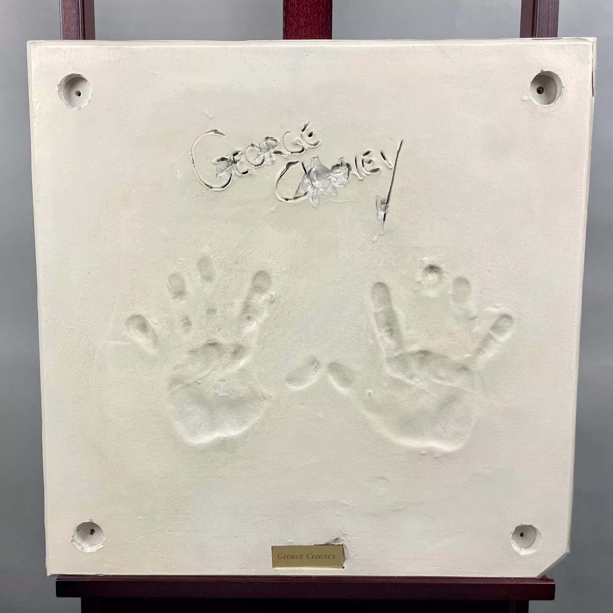 PLANET HOLLYWOOD SEATTLE George Clooney Celebrity Hand Cast