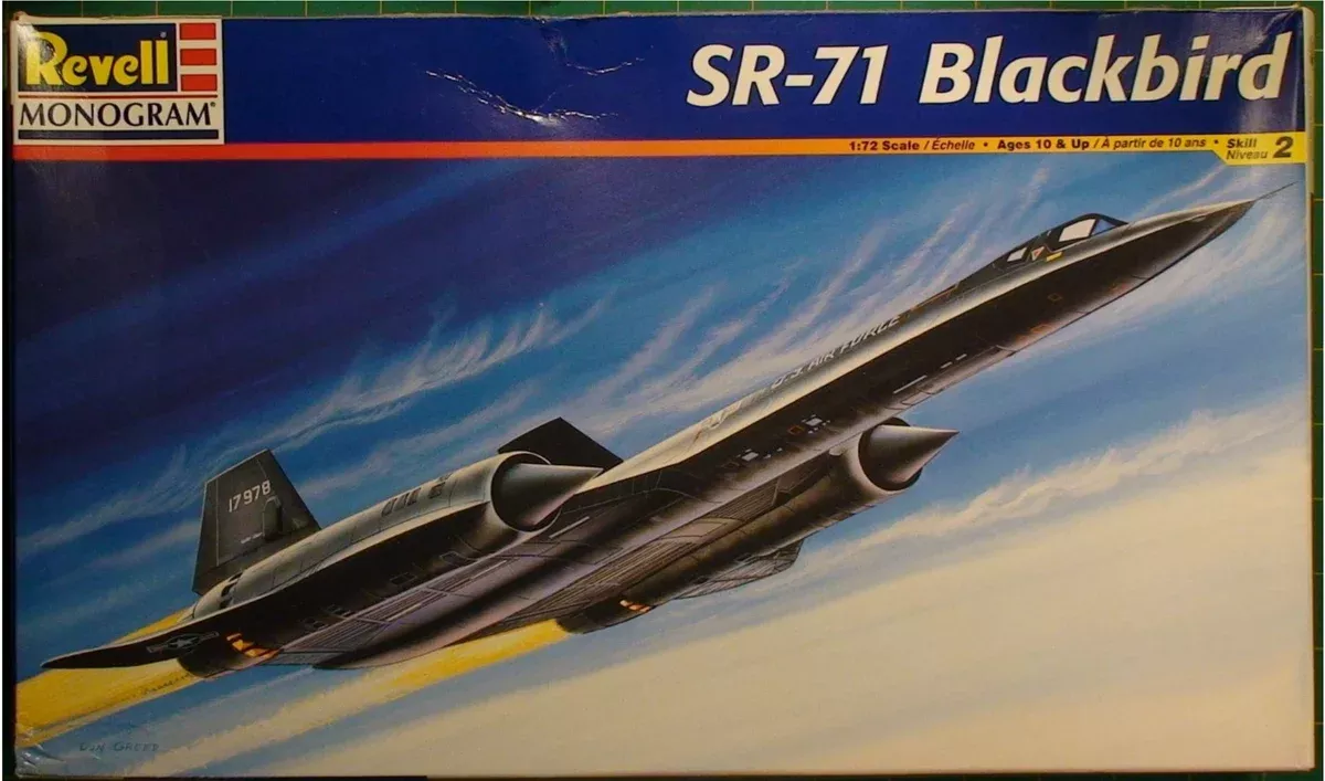 Revell-MONOGRAM 85-5810 1/72 SR71 Blackbird Aircraft