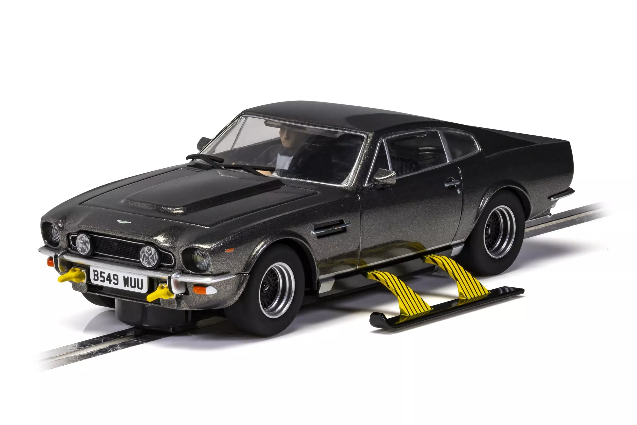 Scalextric Slot Car Set - Aston Martin V8 - Black - 1:32