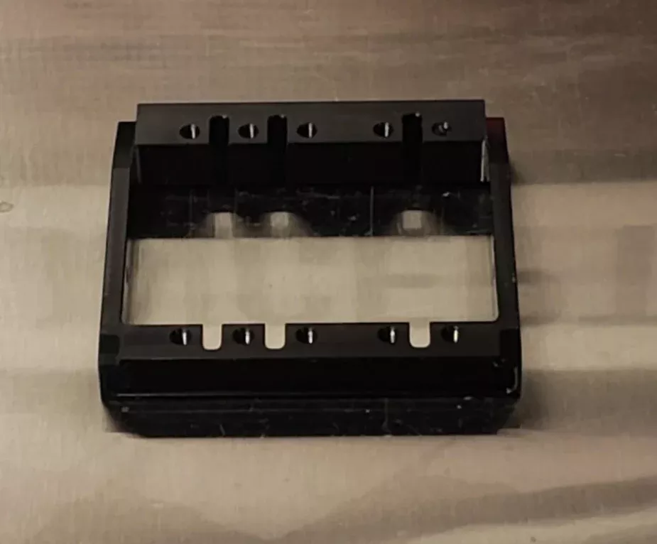 Team Garage Hack Black Dual Servo Mount for SCX10ii