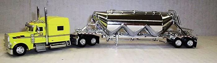 Trucks n Stuff SPEC008 Cherokee Freight Lines 389 Peterbuilt with Chrome Pneumatic Bulk Trailer