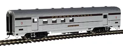 Walthers 932-6446 HO Scale Streamlined 33' RPO Pennsylvania PRR - NOS