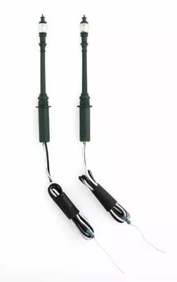 Walthers SceneMaster LED Cast Iron Poll Streetlight 2-Pack #949-4800